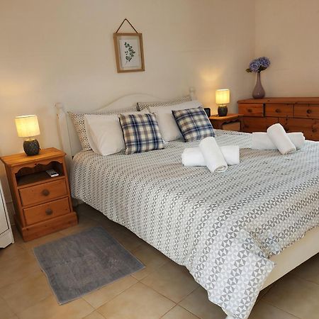 Razzett Warda B&B Għasri Exterior foto